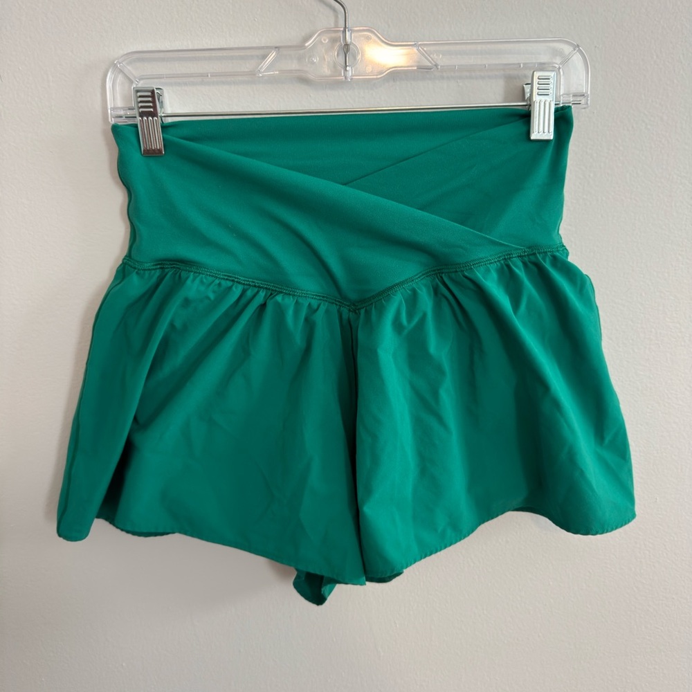 Aerie Green Athletic Shorts High-Waisted Flowy Design